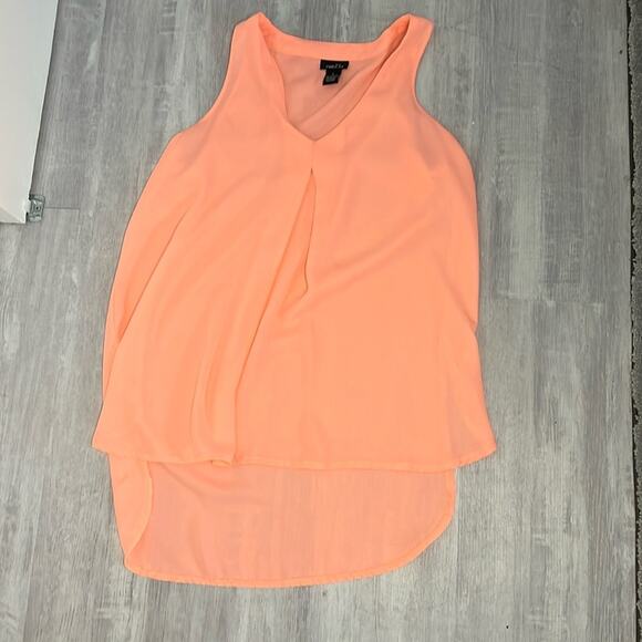 Beautiful flow peachy pink blouse - Picture 1 of 4